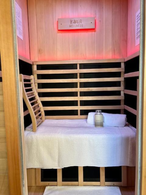 Hotel Style Monterey Guest Studio Near Hospitals, Beach And Airport Sidney Exterior foto